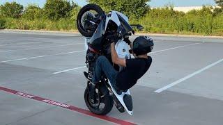 How to wheelie a 1000cc