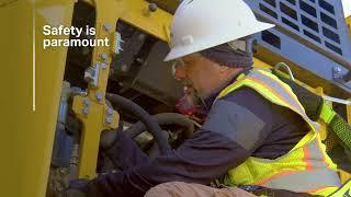 Simplify your maintenance routine with the Komatsu PC900LC 11