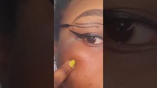 Mooiste Meisie Eyeliner Tips and Techniques  #makeup #cosmetics