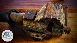 Rusty Old Bench Vise Restoration