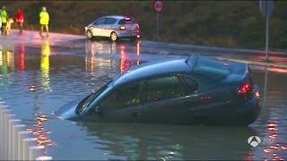 Las fuertes lluvias provocan el caos en Madrid y en Sevilla