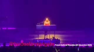 Angèle - Solo (Forest National Bruxelles 22 décembre 2022)