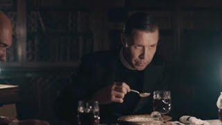 Tommy Rechaza Comer En La Misma Mesa Que El Cura | Peaky Blinders