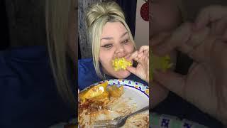 Whats up Everybody Stuffed Shells #foryoupage #Mukbang #EatWithCillaPie #GetTheFirstBite