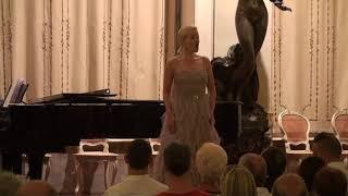 Eleonora Wojnar  "Tiger! Wetze nur die Klauen"  -  W.A.Mozart