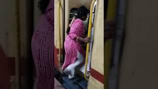 என்னங்க train-ல 1st class-ஆA/C Coach-ஆtravel Alaparai passenger Asattugal-4#rajarubi #shorts