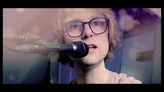 Livestream Music Original and Cover Songs on Acoustic / Electric Guitar