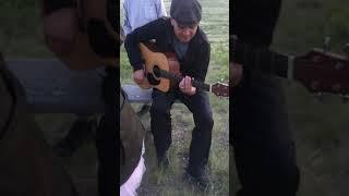 Мощный голос