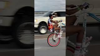 20 mile long bicycle wheelie #bicyclestunts #wheelie #galveston #rideout