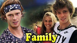 Andrey Rublev Family With Father,Mother and Girlfriend Anastasija Homutova 2020