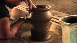 Travel to the Arts of Thailand -- The Pottery of North Thailand