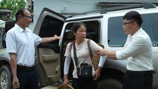 Uri's mysterious detective promptly saved her from the evil arms of Mr. Tuan. Lý Tử Tiêu