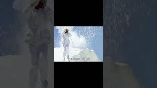完整版看完《007之雷霆殺機》，59歲的羅杰摩爾表示再也泡不動了