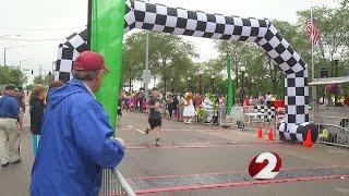 Runners take off in annual Subway Dragon 5k