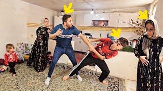 Two men fight over marrying a divorced woman. 🫃