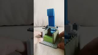 Дом Стива в водопаде из LEGO