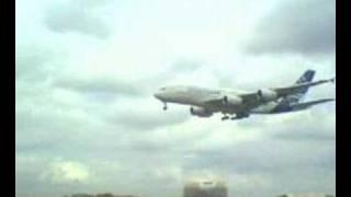 IzzY's Airbus A380 blooper