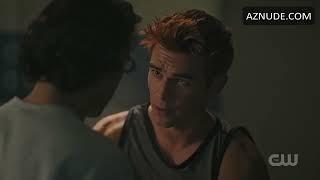 KJ Apa Gay kiss ️‍