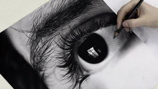 Drawing a Hyperrealistic Eye - Timelapse