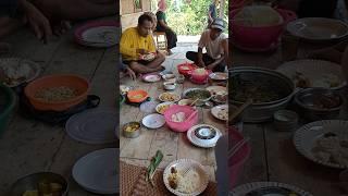 (28) makan makanan khas Sunda Hajatan Di Kampung Cianjur Jawa barat pedesaan indonesia #music #food