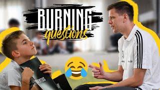 Meet Wojciech Szczęsny: Junior Reporter Edition | Burning Q&A | Juventus