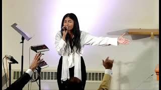 "O Praise the Name" Emiley leading Worship on New Year's Eve at ICA New York