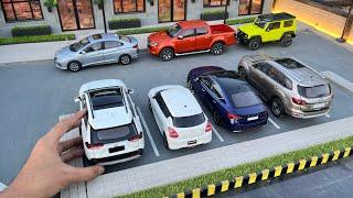 Parking Mini Everyday Car Collection 1:18 Scale | Diecast Model Cars