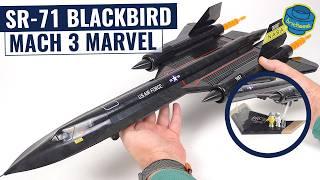 Mach 3 Marvel - 72cm SR-71 Blackbird - USAF + NASA - COBI 5890 (Speed Build Review)