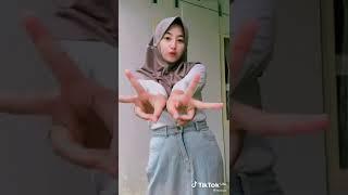 Leona khanza
