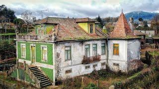 The Abandoned Home Of An Eccentric Untouched And Frozen In Time