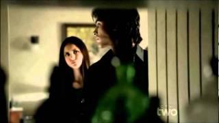 Damon & Elena // Historia ● 87