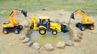 JCB 3DX Volvo Tipper Accident Highway Road Pulling Out Double JCB Excavator ? Cartoon Video | CS Toy