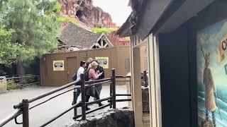 Splash Mountain Water Wheel Moving by Itself - Disneyland - June 9, 2023 (4k 60fps)