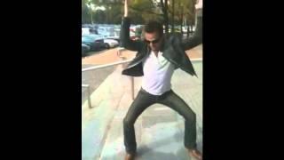 Sean Patrick Flanery Dancing