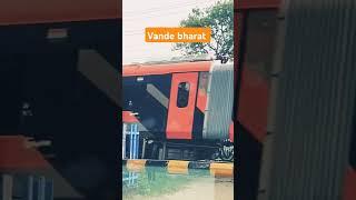 Vande bharat express gomoh.    Like subscribe 