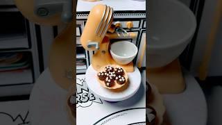 Help Us Make the Cutest Miniverse Tiny Chocolate Cupcakes! 