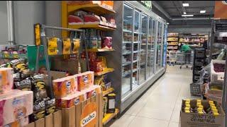 College student grocery shopping in Vladivostok,Russia 