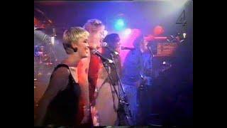 The Commitments - Live in Dublin 1991