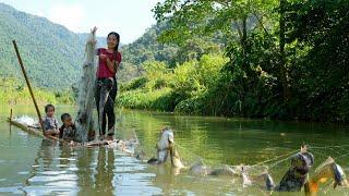 How to make a raft house, cast a net to catch giant fish - cook food for pigs, with your children