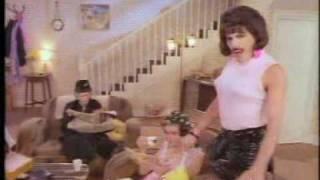 Queen - I want to break free / A Huacho me fui