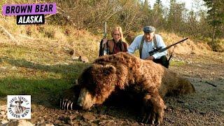 Father and Daughter Hunt a Giant Bear That was Getting Too Close