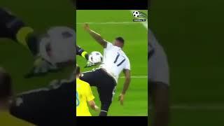 When a defender turns into a goalkeeper, part 1