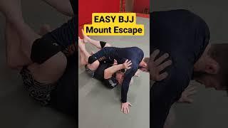 EASY BJJ Mount Escape  #bjj #grappling #brazilianjiujitsu #bjjtechnique