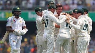 Aussie quicks combine to rip through Pakistan top-order