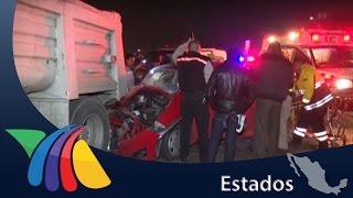 Coche se estrella contra camión en periférico: un muerto | Azteca Puebla