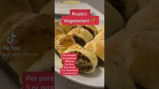 RUSTICI VEGETARIANI CON FUNGHI E MANDORLE