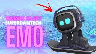 EMO robot from Living AI | Unboxing this cool new robot!