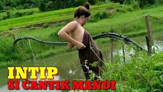 NGINTIP CEWEK MANDI DI SUNGAI || Mantap BANGET