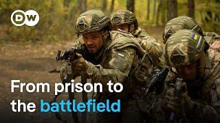 How Ukraine recruits prisoners to fill its dwindling ranks | DW News