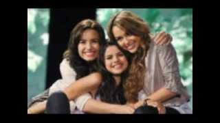 Selenators ,Smilers y Lovatics ....que pasa??